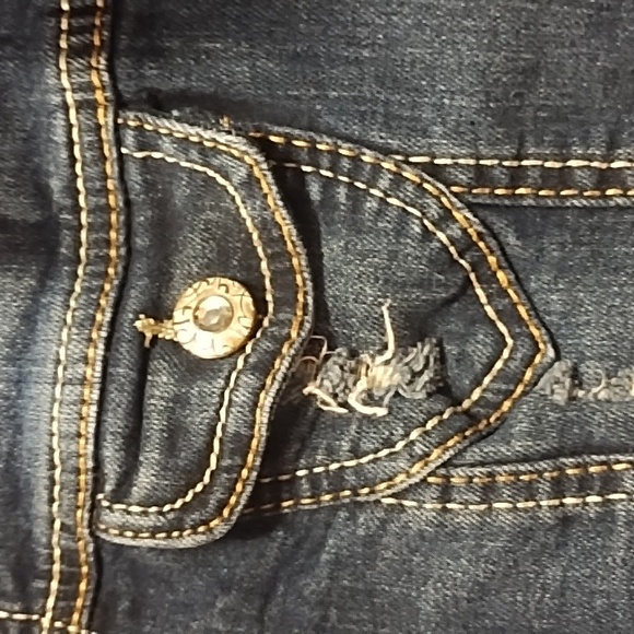 Jean jacket - Picture 2 of 5